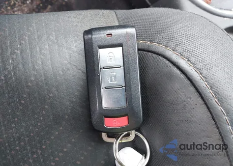 2013 Mitsubishi Outlander Sport Le z USA, uszkodzony, nr VIN 4A4AP5AUXDE023320